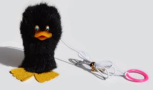 Jouet canard en fausse fourrure sonore pour chat 7 cm