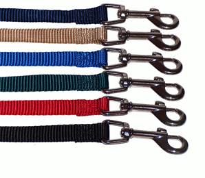 Laisse nylon pour chien 110 cm x 10 mm ( 6 couleurs)